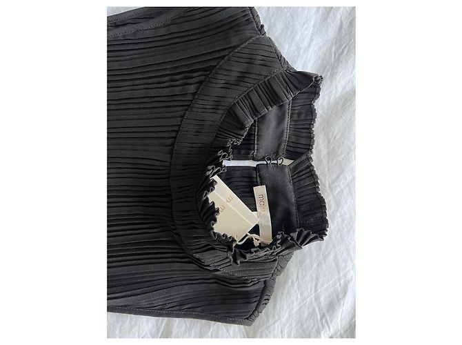 Top de crepé negro con pliegues Lockally de Maje - vista 5