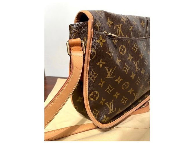 Borsa a mano Louis Vuitton Menilmontant in pelle marrone - vista 12