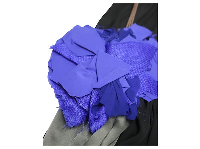 Lanvin Abendkleid mit Blumenapplikationen aus schwarzer Seide - Ansicht 9