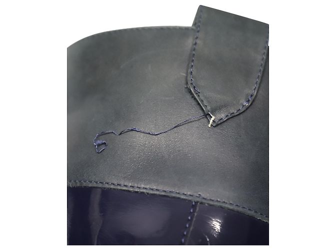 Kniehohe Armani-Stiefel aus marineblauem Leder - Ansicht 6