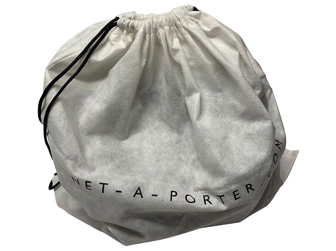 Borsa Michael Kors Frankie Mesh Bucket in Argento e Pelle Nera - vista 11