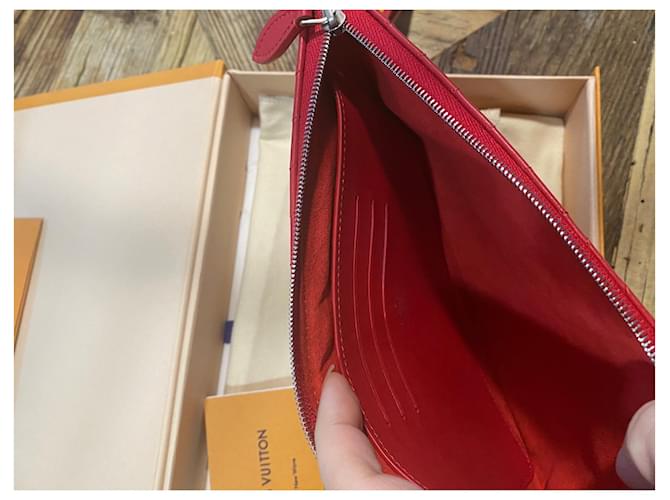 Pochette Louis Vuitton New Wave Rosso - vista 3