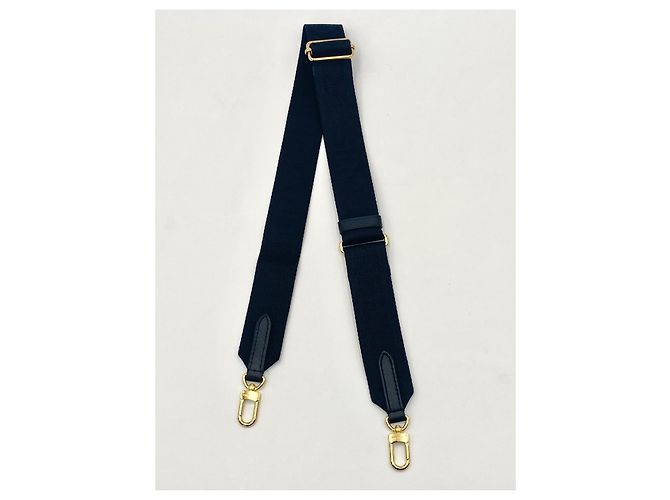 Abnehmbarer, verstellbarer Louis Vuitton Coussin-Schultergurt in Schwarz - Ansicht 8