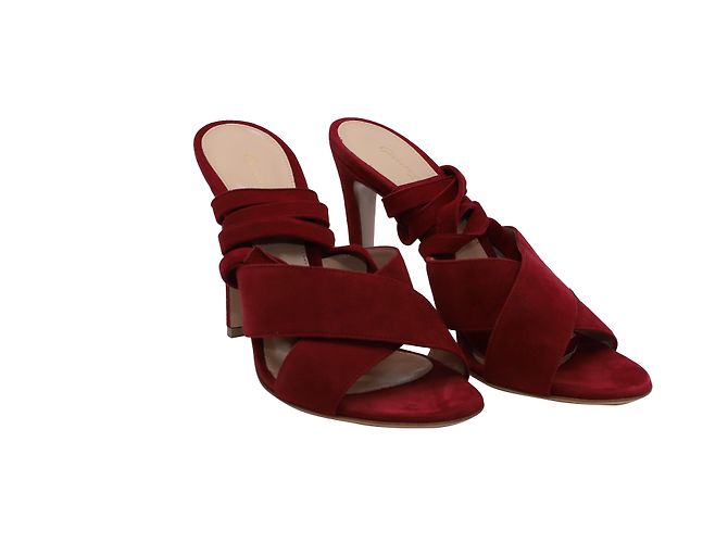 Gianvito Rossi Crissy Lace-Up Stiletto Sandal en Daim Bordeaux - vue 5