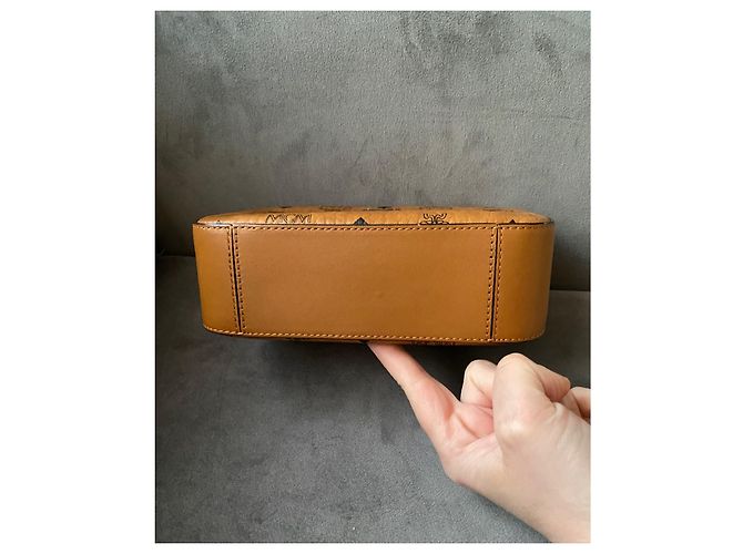 MCM Visetos Kameratasche - Ansicht 4