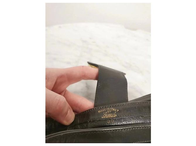 Bolsa Gucci de camurça e couro preto liso com fivela GG - vista 6