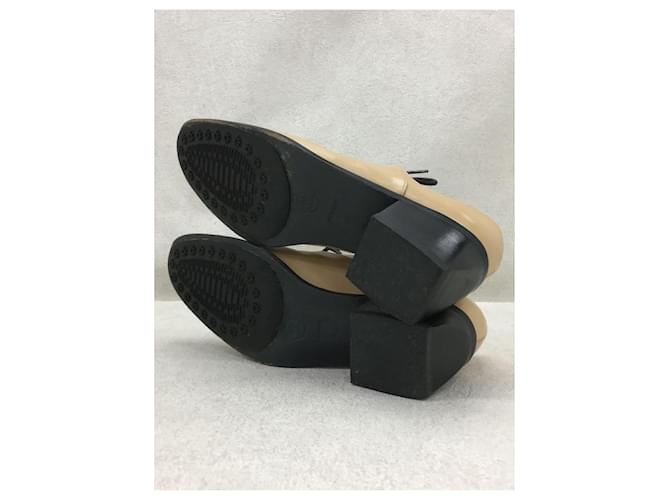 Scarpe CHANEL / 35.5 / BEG / pelle Beige - vista 3