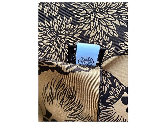 Piazza Hermès Le tre giraffe/Le tre Grazie Beige - vista 12