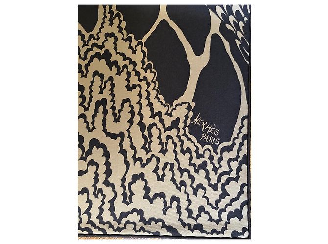 Piazza Hermès Le tre giraffe/Le tre Grazie Beige - vista 9