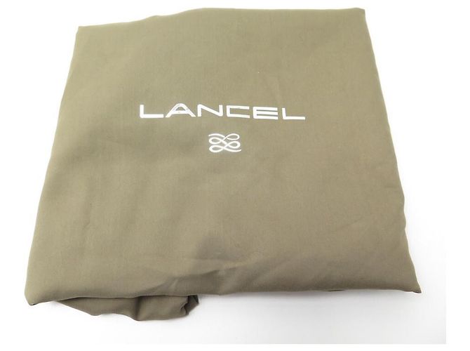 LANCEL FRENCH FLAIR UMA BOLSA06118 EM COURO ECRU E RENDA + BOLSA - vista 20