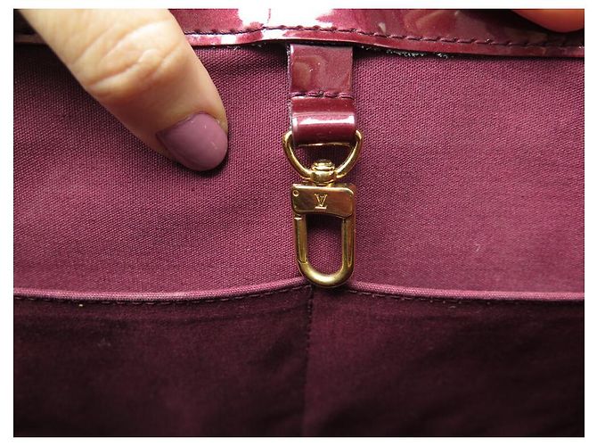LOUIS VUITTON WILSHIRE MM BORSA A MANO MONOGRAM IN VERNICE BORSA A MANO CABAS Bordò - vista 17