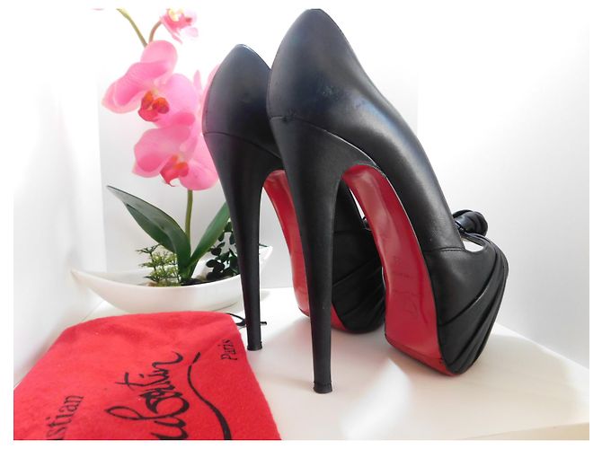 Décolleté Christian Louboutin Lady Gres 20 ans 38 Nero - vista 8