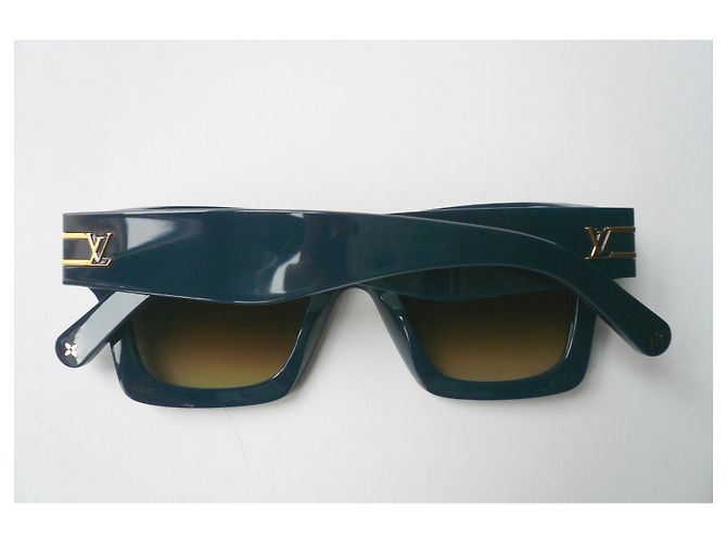 LOUIS VUITTON Square sunglasses LV BLADE Blue Mint condition - view 5
