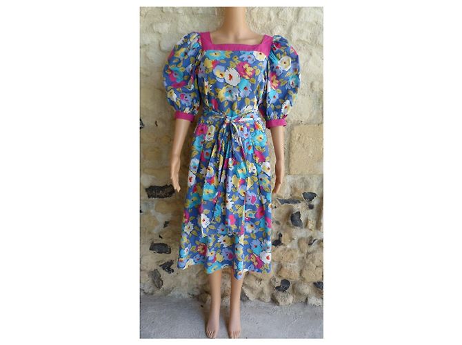 Conjunto Guy Laroche de Top Floral y Falda Midi Plisada de Algodón Multicolor - vista 2