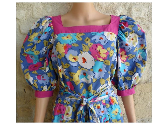 Conjunto Guy Laroche de Top Floral y Falda Midi Plisada de Algodón Multicolor - vista 3