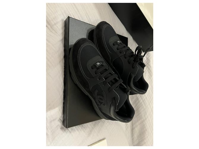 Chanel Low-Top-Sneaker CC Triple Black Suede Schwarz - Ansicht 4