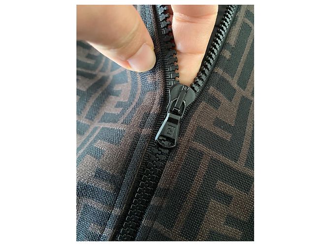 ENSEMBLE SURVÊTEMENT JOGGING FENDI MARRON ARGENTÉ COMME NEUF - vue 3