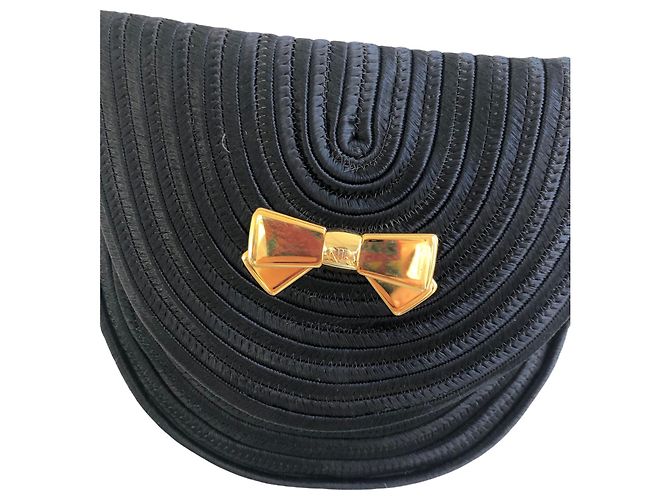 Minaudière Nina Ricci in seta nera Nero - vista 3