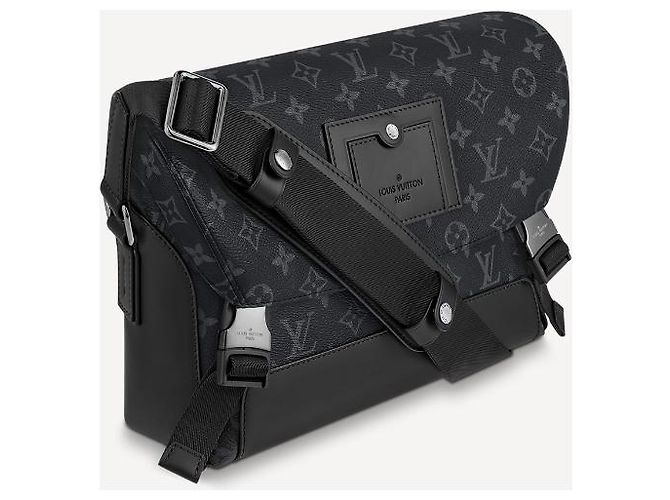 Louis Vuitton LV Messager PM Voyage Noir - vue 2
