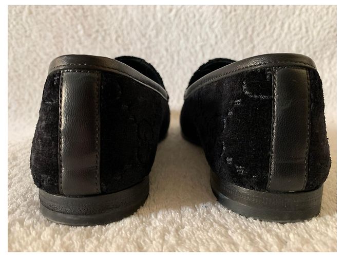 Mocassini Gucci in pelle nera con morsetto dorato Nero - vista 3
