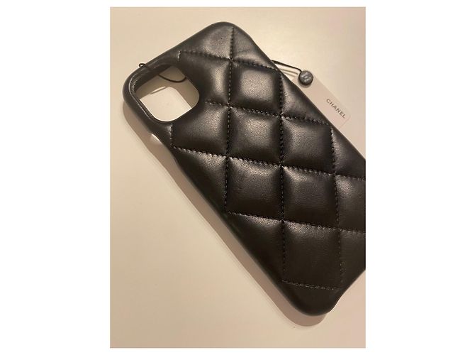 Custodia per iPhone di Chanel 11. Nero - vista 3