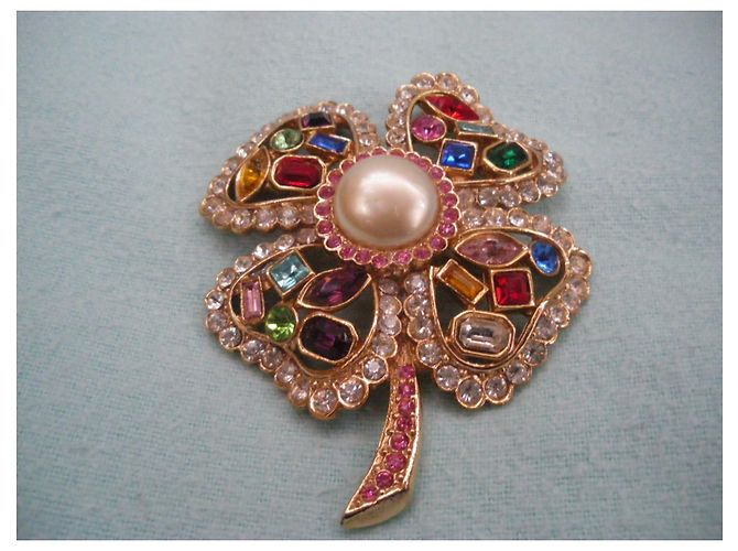 Autre Marque Spilla trifoglio 4 foglie con pietre multicolori e perla Multicolore - vista 2