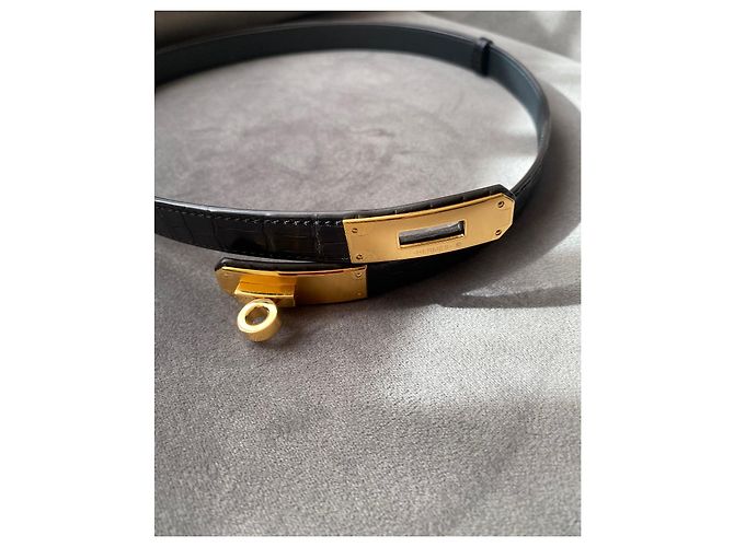 Hermès Kelly Gürtel aus schwarzem Alligatorleder - Ansicht 6