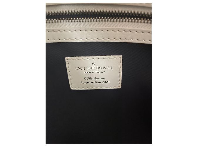 Borsa Keepall di Louis Vuitton Virgil Abloh x Lawrence Weiner Bianco Blu - vista 4