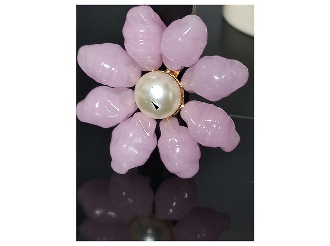 Broche Moschino de vidrio rosa - vista 5