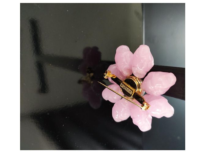 Broche Moschino de vidrio rosa - vista 7
