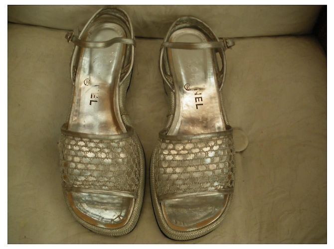 Chanel Sandalen Silber - Ansicht 2