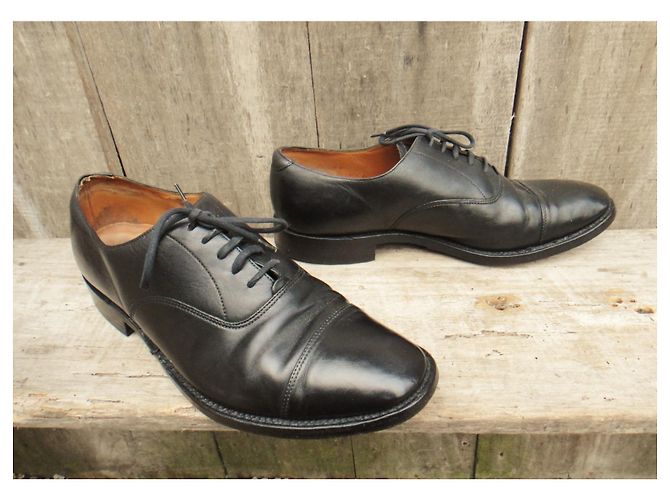 Scarpe Oxford Loake Cap Toe Nere in Pelle 41 Nero - vista 3