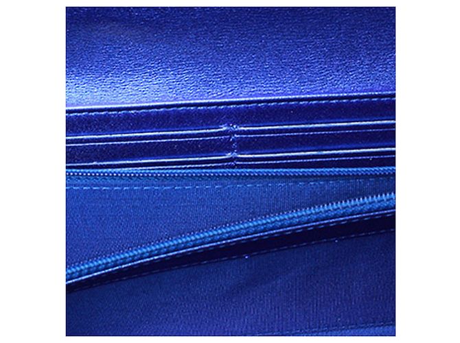 Cartera de charol azul Matelasse Boy de Chanel - vista 3