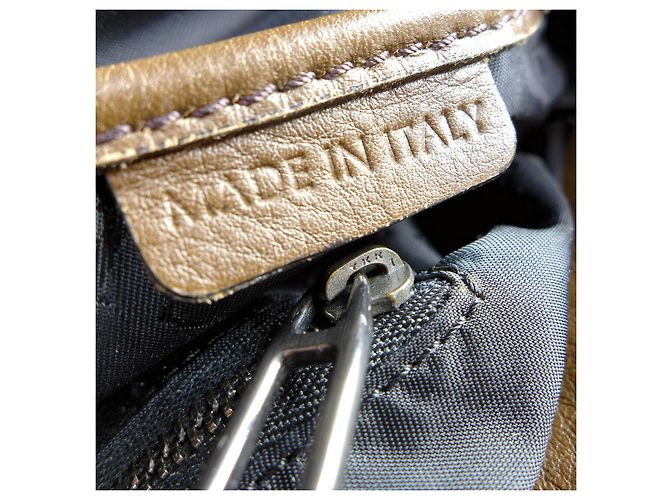 Burberry Avondale lasergeschnittene Hobo-Tasche Braun Kastanie - Ansicht 10