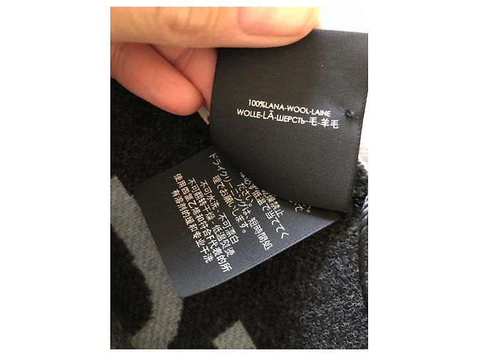 GUCCI Wendeponcho GG Wolle Graphit/Grau neu mit Etikett - Ansicht 5