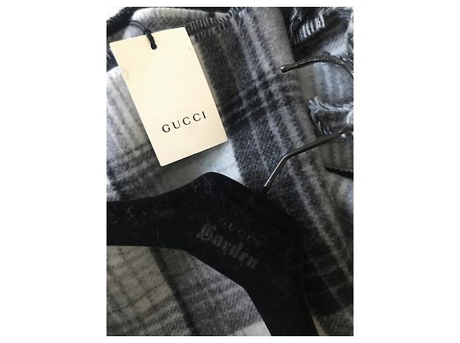 GUCCI Wendeponcho GG Wolle Graphit/Grau neu mit Etikett - Ansicht 9