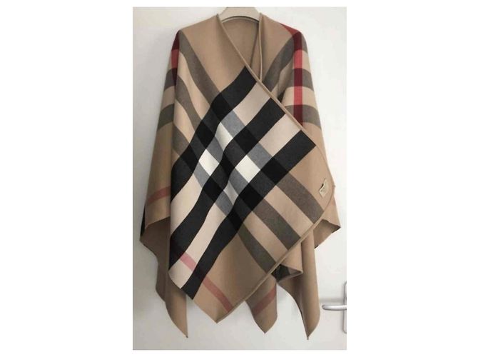 Burberry CAPE PONCHO CAMEL 100% REVERSIBLE MERINO WOOL NEW WITH TAG - view 6
