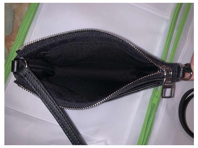 Borsa Louis Vuitton Pallas BB Nero - vista 4