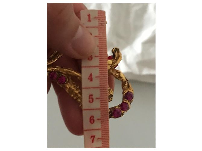 Spilla Christian Lacroix a Forma di Cuore Rosa Oro Gold hardware - vista 6
