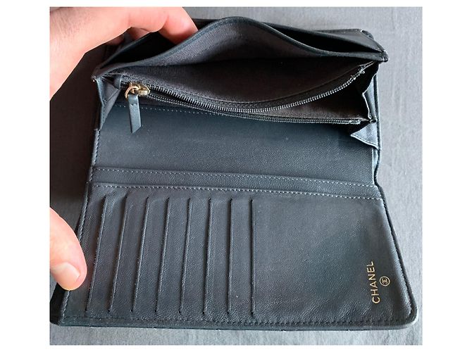 Chanel Timeless Classique wallet - view 14
