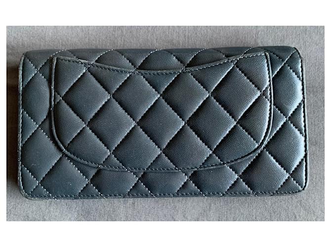 Chanel Timeless Classique wallet - view 2