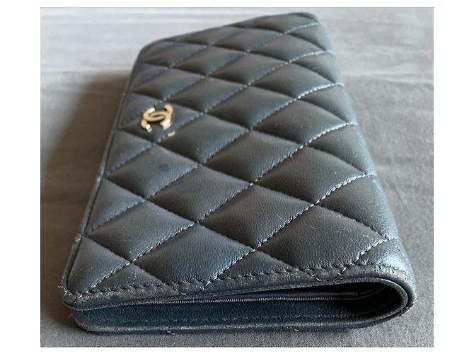 Chanel Timeless Classique wallet - view 3