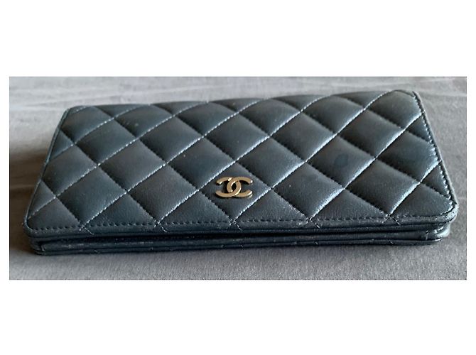 Chanel Timeless Classique wallet - view 6