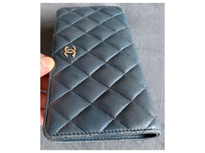 Chanel Timeless Classique wallet - view 9
