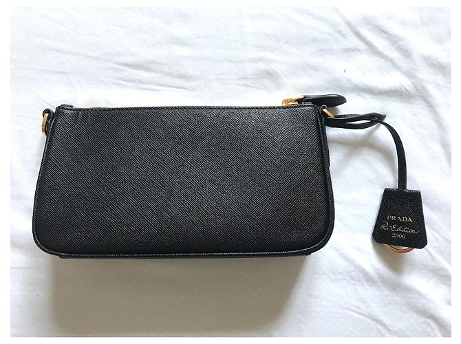 Prada Handtasche aus schwarzem Leder - Ansicht 4