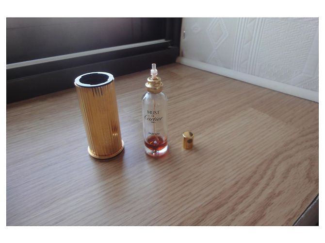 Spray per borsa ricaricabile Cartier oro D'oro - vista 8