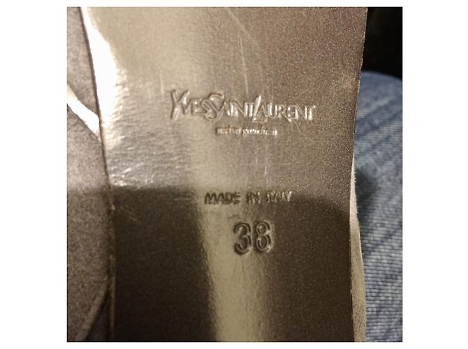 Yves Saint Laurent Tronchetto Triptoo in grigio fumo e argento - vista 4