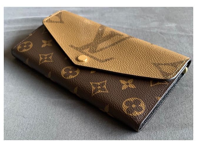 Louis Vuitton Sarah Wallet - vista 7