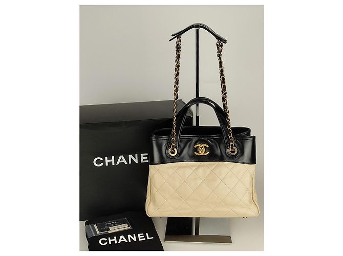 Chanel borsa a spalla matelassé 31 Rue Cambon Nero Beige - vista 2