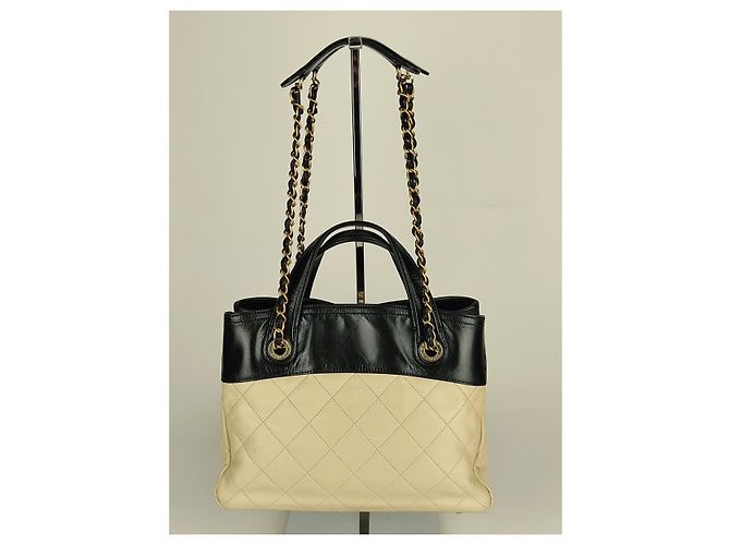 Chanel borsa a spalla matelassé 31 Rue Cambon Nero Beige - vista 6